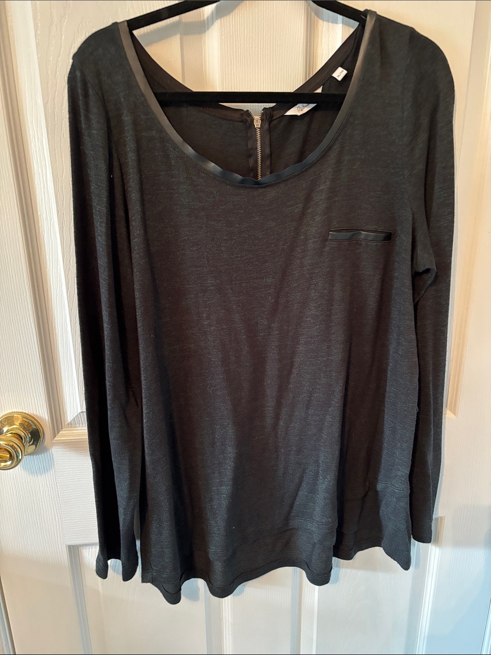 Women's Dark green with Black trim Long-Sleeve Scoop Neck Tunic